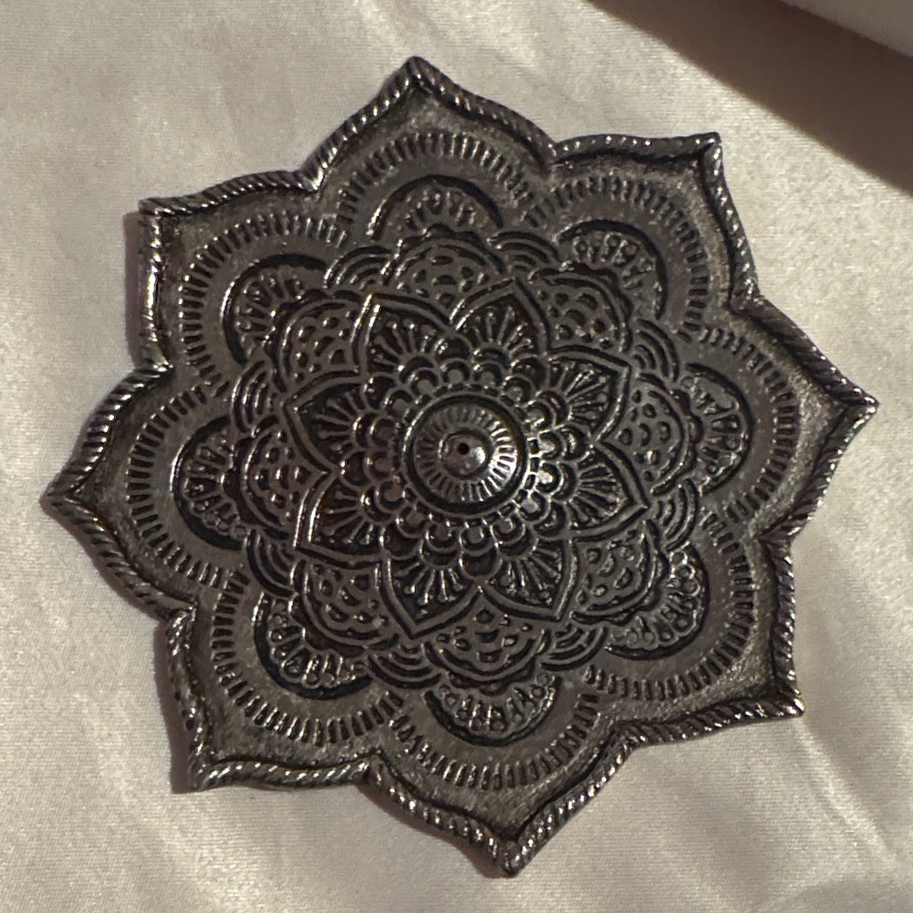 🪷 Incense Holder /Metal Mandala Trinket Dish 🪷